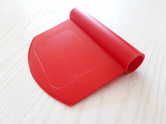 Coupe-Pâte Rond Tout Plastique Rouge - Scaritech